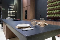 ascale_allureblack_4.jpg